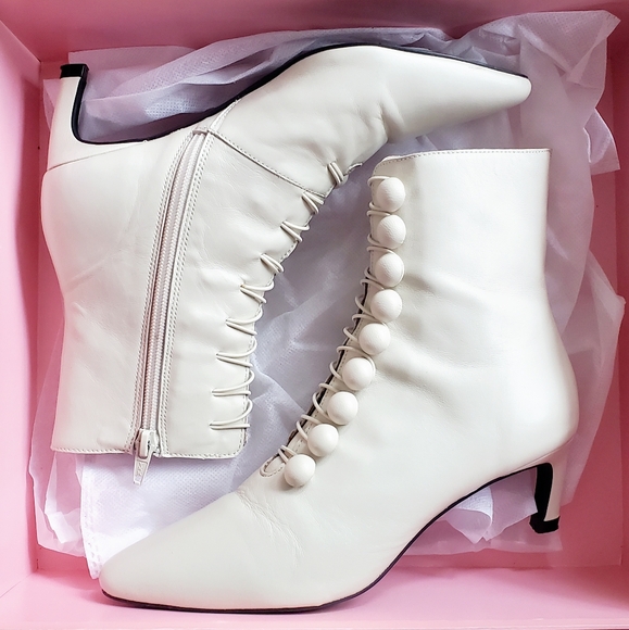 Intentionally Blank France Nappa Leather Ankle Booties Size 7 WHITE - Picture 2 of 16